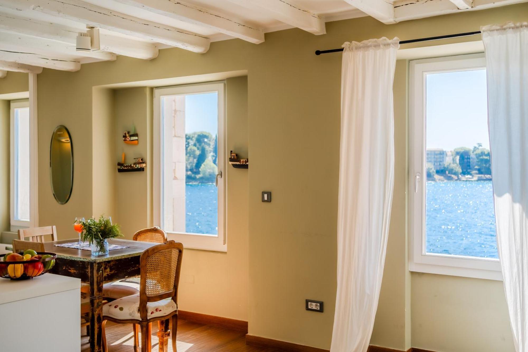 Apartment Mediterraneo Rovinj Ngoại thất bức ảnh